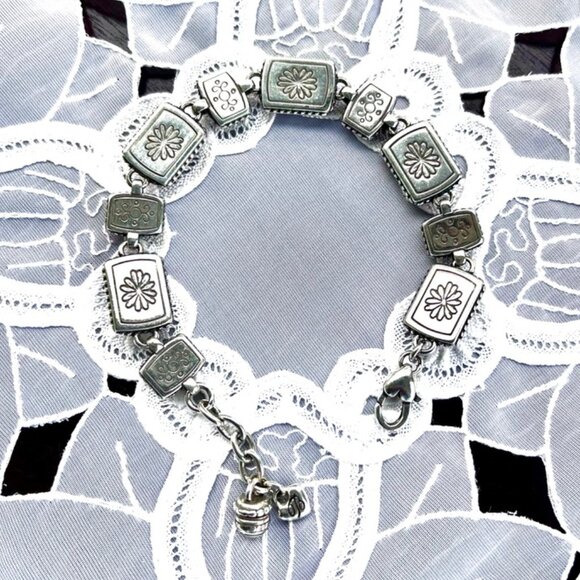 Brighton RETIRED Red Water Lily Bracelet - Picture 2 of 2